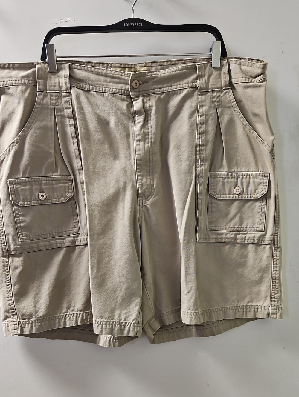 Cabelas' Men's Tan Cargo Shorts with Flap Pockets
